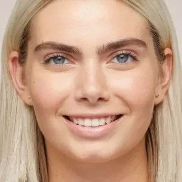 Double Wear Teint Naturel Mat Longue Tenue SPF 20 2W1 Dawn - Estée Lauder - Maquillage - Visuel 3