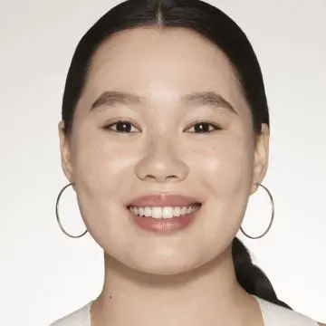 Futurist Sérum de Teint Fond de Teint Léger SPF 20 1N1 Ivory Nude - Estée Lauder - Maquillage - Visuel 2