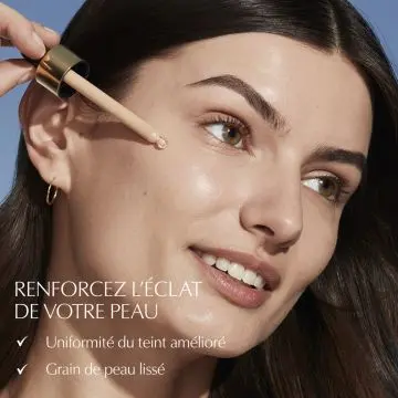 Futurist Sérum de Teint Fond de Teint Léger SPF 20 1N1 Ivory Nude - Estée Lauder - Maquillage - Visuel 3