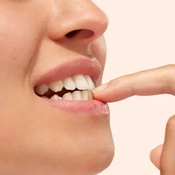 Vernis Amer Dissuade & Protège 15ml - Manucurist - Maquillage - Visuel 4 Vernis Amer Dissuade & Protège 15ml - Manucurist - Maquillage - Visuel 4