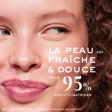 Very Rose Mousse Aérienne Nettoyante 150ml - Nuxe - Soin - Visuel 3 Very Rose Mousse Aérienne Nettoyante 150ml - Nuxe - Soin - Visuel 3