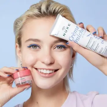 Crème Fraîche de Beauté® 3-en-1 Crème Hydratante, Lait Démaquillant & Masque Repulpant 100ml - Nuxe - Soin - Visuel 3
