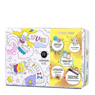 Coffret Magic Box 2 Bombes de Bain, 2 Planches de Tatouages Éphémères, Pâte à Modeler Lavante, Feutre de Tatouage Temporaire & Jeu de 7 Familles  - Nailmatic - Soin - Visuel 1