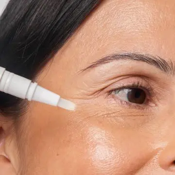 Polyphénols de Thé Vert  Soin Ciblé - Correcteur de Taches  - Novexpert - Soin - Visuel 4
