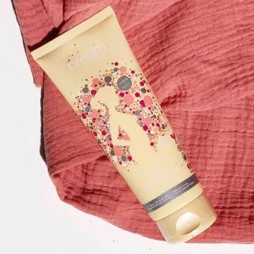 Le Bienfaiteur Lait pour le Corps Concentré & Désaltérant BIO Flacon 100ml - Omum - Soin - Visuel 4