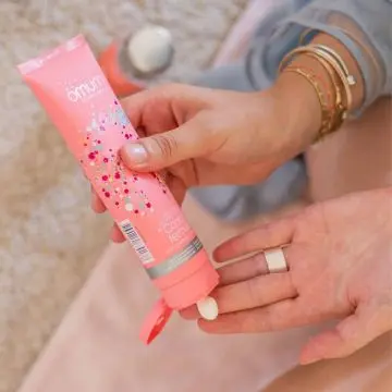 Le Coach Fermeté Crème Corps Tonifiante Galbante Raffermissante BIO Tube 150ml - Omum - Soin - Visuel 4