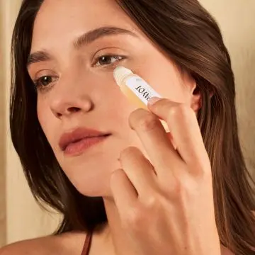 Roll-on Défatigant Regard Huile de Lin 15ml - Payot - Soin - Visuel 3