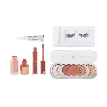 Coffret Yours Truly Palette de Fards à Paupières, Blush, Rouge à Lèvres & Faux Cils  - Profusion - Maquillage - Visuel 3 Coffret Yours Truly Palette de Fards à Paupières, Blush, Rouge à Lèvres & Faux Cils  - Profusion - Maquillage - Visuel 3