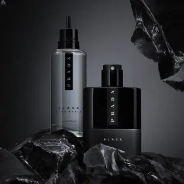 Luna Rossa Black Recharge Eau de Parfum 150ml - Prada - Parfum - Visuel 2 Luna Rossa Black Recharge Eau de Parfum 150ml - Prada - Parfum - Visuel 2