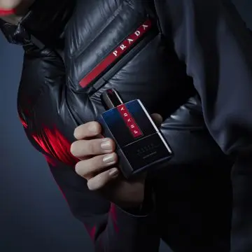 Luna Rossa Ocean Recharge Eau de Parfum 150ml - Prada - Parfum - Visuel 4 Luna Rossa Ocean Recharge Eau de Parfum 150ml - Prada - Parfum - Visuel 4