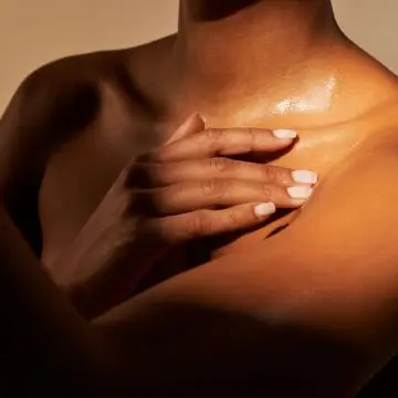 The Ritual of Ayurveda Huile Sèche Corps & Cheveux 100ml - RITUALS - Soin - Visuel 4 The Ritual of Ayurveda Huile Sèche Corps & Cheveux 100ml - RITUALS - Soin - Visuel 4