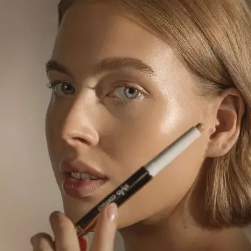 Stylo Correct Correcteur haute couvrance 1 - Sisley - Maquillage - Visuel 2