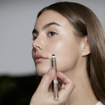 Stylo Correct Correcteur haute couvrance 2 - Sisley - Maquillage - Visuel 2