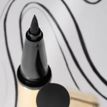 Ligne Noire Eyeliner  - Sisley - Maquillage - Visuel 3