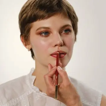 Phyto-Lèvres Perfect Crayon à Lèvres 12 Carmin - Sisley - Maquillage - Visuel 2