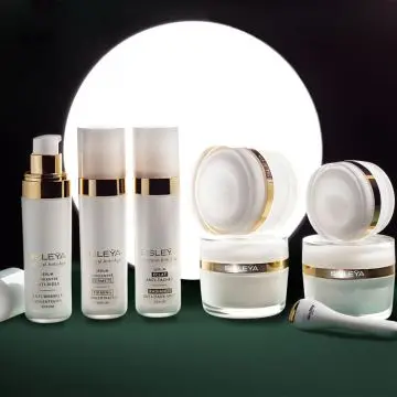 Sisleÿa L'Intégral Anti-Âge Crème Gel Frais  Crème Anti-âge d'Exception 50ml - Sisley - Soin - Visuel 4