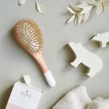 Brosse bébé en bois  Brosse bébé en bois - Picots 100% sanglier Baby Kit Blue - Bachca - Accessoire - Visuel 2