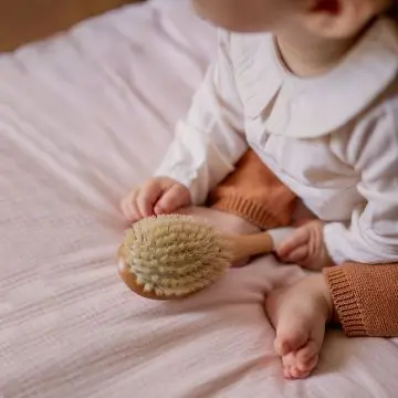 Brosse bébé en bois  Brosse bébé en bois - Picots 100% sanglier Baby Kit Blue - Bachca - Accessoire - Visuel 3