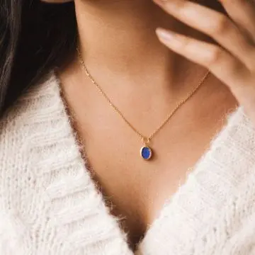 Pouvoir des Pierres Bougie Bijou Parfumée - Collier Or Lapis-Lazuli (bleu) - My Jolie Candle - Accessoire - Visuel 2 Pouvoir des Pierres Bougie Bijou Parfumée - Collier Or Lapis-Lazuli (bleu) - My Jolie Candle - Accessoire - Visuel 2