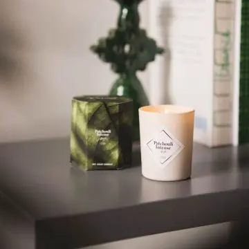 Bougie Parfumée Bougie Découverte Patchouli Intense - My Jolie Candle - Accessoire - Visuel 2 Bougie Parfumée Bougie Découverte Patchouli Intense - My Jolie Candle - Accessoire - Visuel 2