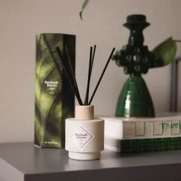 Les Parfums D'Intérieur Bâtonnets Parfumés Patchouli Intense - My Jolie Candle - Accessoire - Visuel 2 Les Parfums D'Intérieur Bâtonnets Parfumés Patchouli Intense - My Jolie Candle - Accessoire - Visuel 2