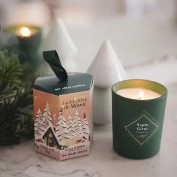 Mini Coffret La Suprise De Minuit Bougie Parfumée Sapin Givré  - My Jolie Candle - Accessoire - Visuel 2 Mini Coffret La Suprise De Minuit Bougie Parfumée Sapin Givré  - My Jolie Candle - Accessoire - Visuel 2