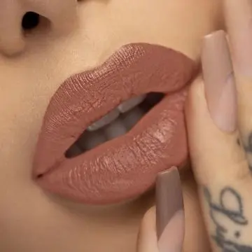 Rouge à Lèvres Nude Jebel C5 - Nabilla Beauty - Maquillage - Visuel 2