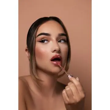 Gloss Hydratant Pinky Glitter 03 - Nabilla Beauty - Maquillage - Visuel 3