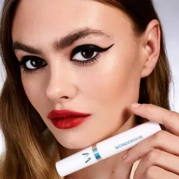Wonder Blading Lip Stain Masque Encre à Lèvres Peel Off Playful - WONDERSKIN - Maquillage - Visuel 2