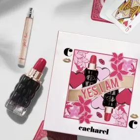 Coffret Yes I Am Eau de Parfum 50ml & Vaporisateur Voyage 10ml 
