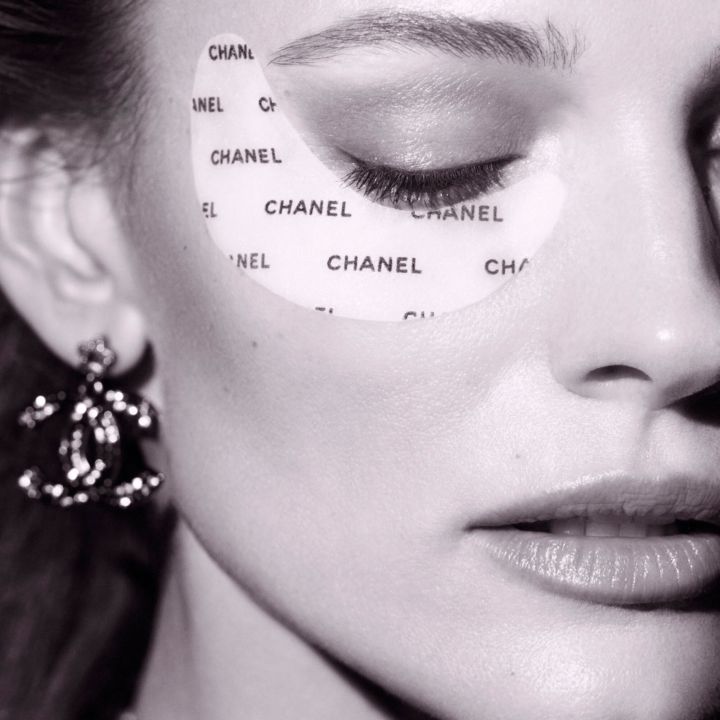 CHANEL - LE LIFT FLASH EYE SACHETS 10X2,5ML - Contour des yeux et